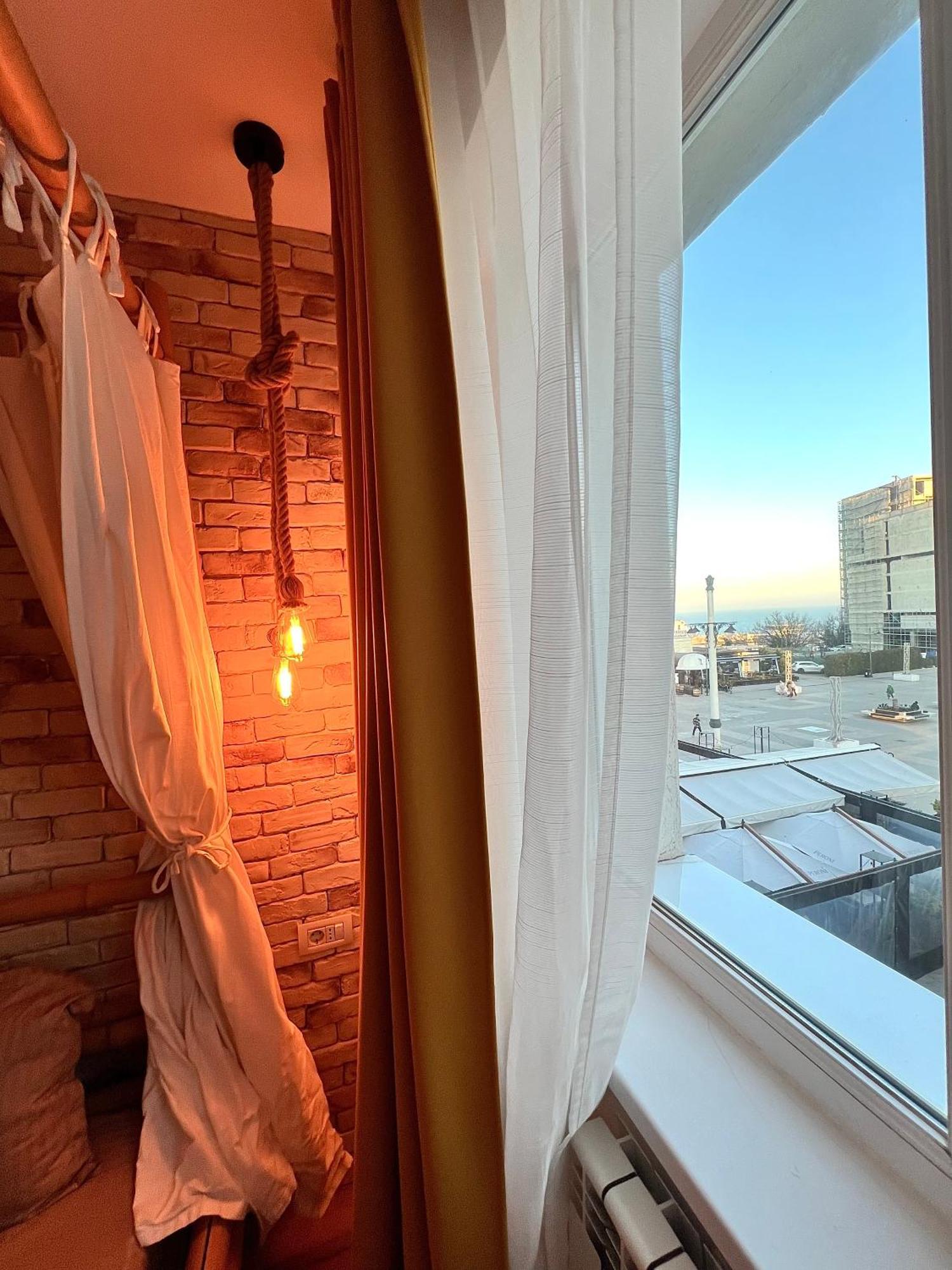 Appartamento Piata Ovidiu 14 Loft Constanţa Esterno foto
